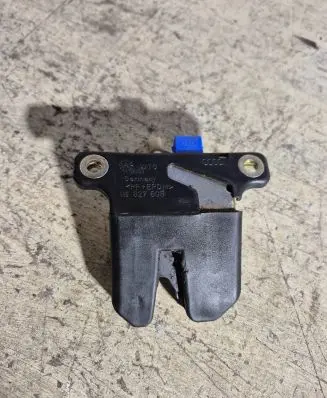 Audi A6 S6 C5 4B Tailgate/trunk/boot lock/catch/latch 4B5827505