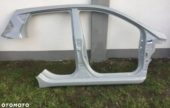 Hyundai i10 Other sill/pillar trim element 71122B9000