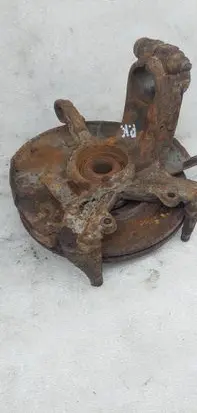 Front wheel hub spindle knuckle