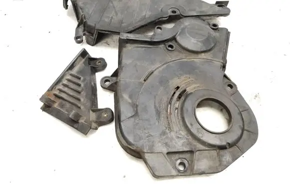 Toyota Avensis T250 Timing belt guard (cover) 9095001357A