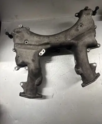 Audi Q7 4L Intake manifold 057145770J LLS110LQ