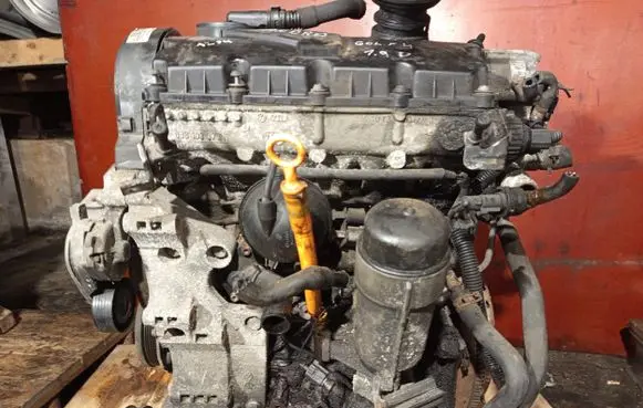 Volkswagen Golf IV Engine AXR
