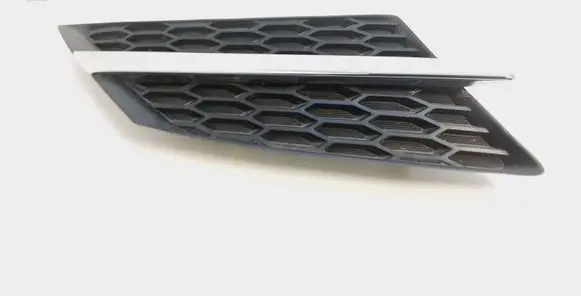 Toyota RAV 4 (XA40) Front bumper lower grill 531050R010