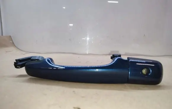 Volvo V70 Front door exterior handle