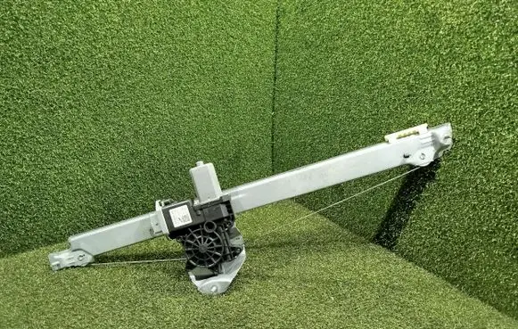 Nissan NV300 Front door manual window regulator 128001502B 93867659 807216280R
