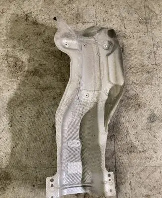 Renault Latitude (L70) Exhaust heat shield 747610009R
