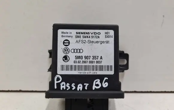Volkswagen PASSAT B6 Light module LCM 5M0907357A 5WK49172A