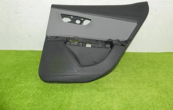Seat Leon (5F) Coupe rear side trim panel 5F4868606
