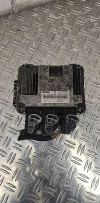 Renault Laguna II Engine control unit/module 8200527713 8200762660 0281014352