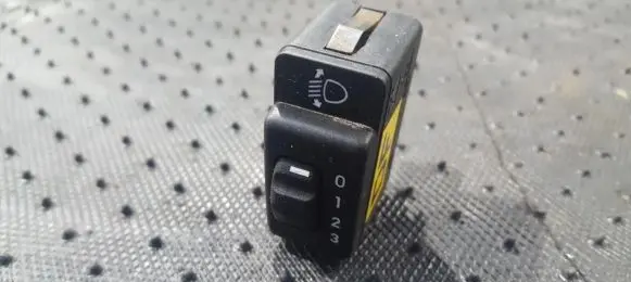 Opel Corsa B Headlight level height control switch 90270514 90345276
