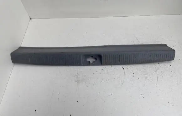 Toyota Previa (XR30, XR40) II Trunk/boot sill cover protection 6793528040