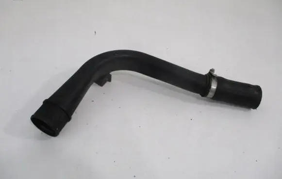 Intercooler hose/pipe