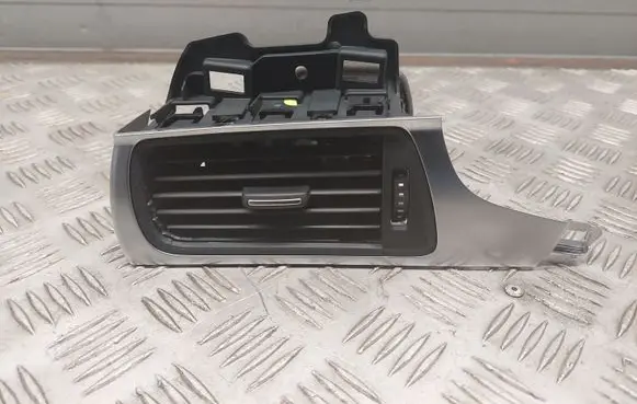Audi A7 S7 4G Dashboard side air vent grill/cover trim 4G1820901