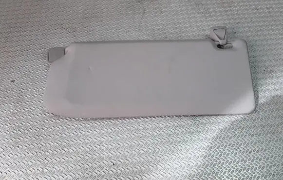 Sun visor