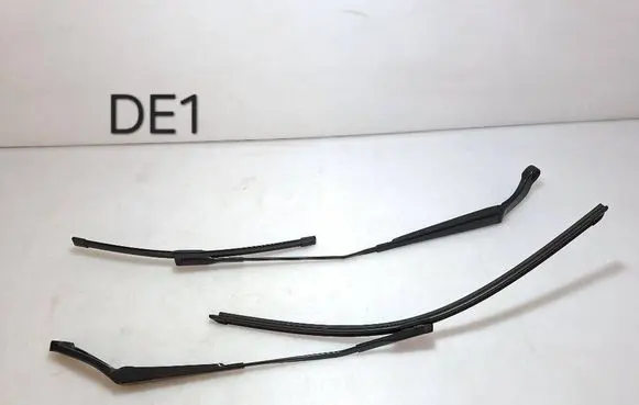 Audi A3 S3 8V Front wiper blade arm 8V1955407C 8V1955408C