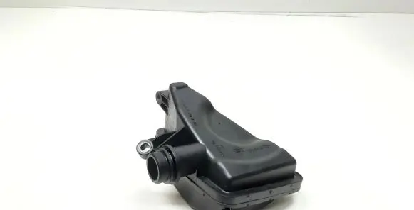 Mercedes-Benz R W251 Intake resonator A6421400087