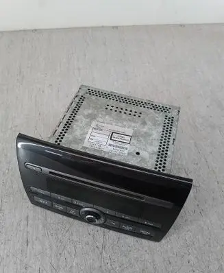 Fiat Bravo Radio/CD/DVD/GPS head unit 