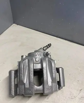 BMW 1 E81 E87 Front brake caliper 5422