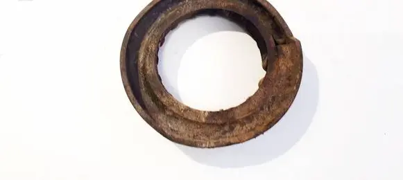 Ford Kuga I Front coil spring rubber mount 3M515599BE