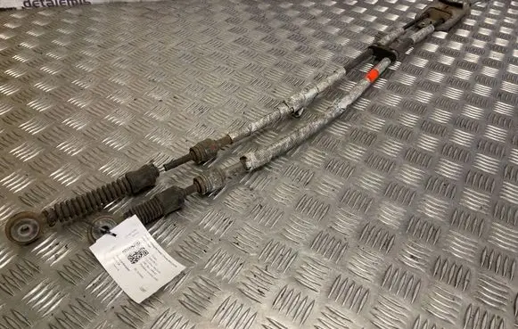 Toyota Yaris Gear shift cable linkage