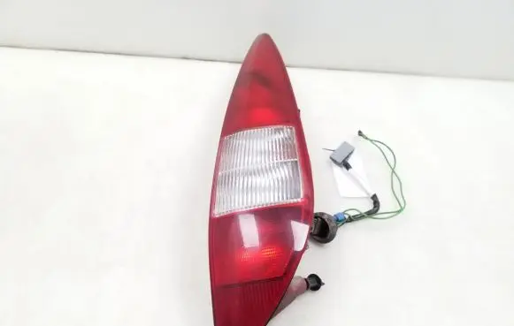 Ford Mondeo Mk III Rear/tail lights