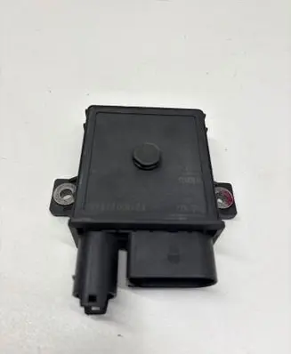 BMW 5 E60 E61 Glow plug pre-heat relay 0522140701 GSE102 E2110022360