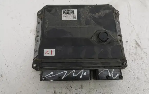 Lexus IS 220D-250-350 Engine control unit/module 8966153741