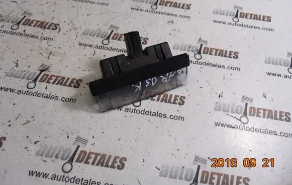 Mitsubishi Carisma Number plate light