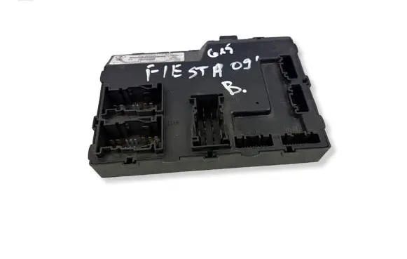 Ford Fiesta Comfort/convenience module 8V5115K600CF 030040546602 116RA000084