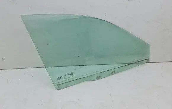 Volvo S40, V40 Front door window glass four-door 43R0002