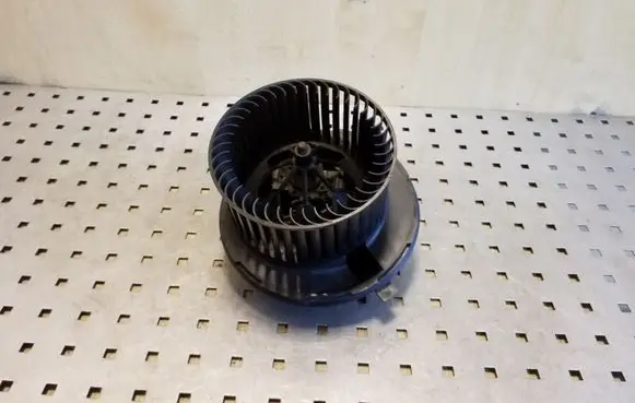 Volkswagen Jetta V Heater fan/blower 1K2819015