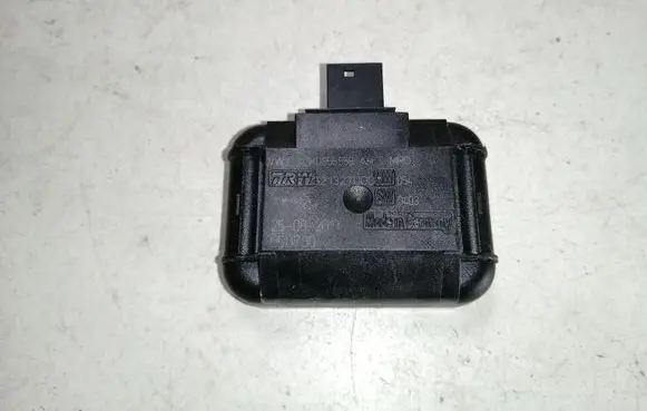 Volkswagen PASSAT B7 Rain sensor 1K0955559AH