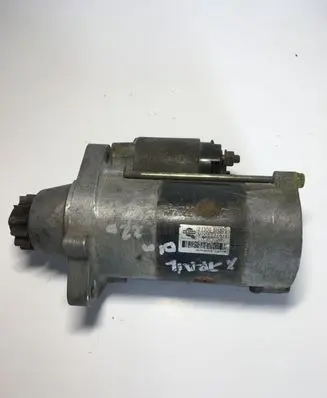 Nissan X-Trail T30 Starter motor 233008H801 M008T71471