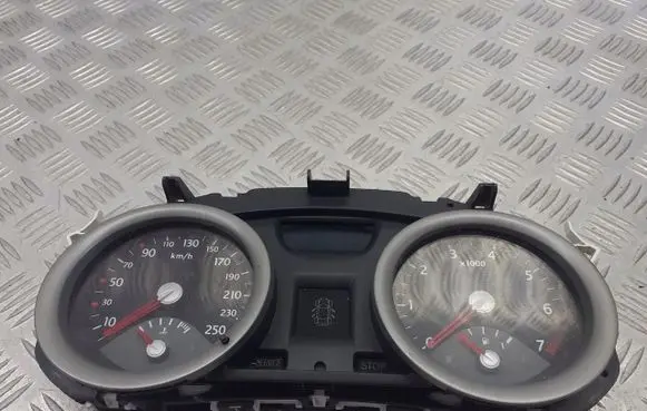 Renault Megane II Tachometer 8200399694