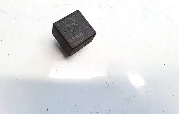 Ford Mondeo Mk III Other relay 868787 12v30a