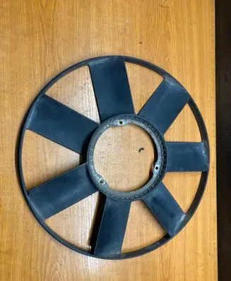 Opel Omega B2 Fan impeller 2243303