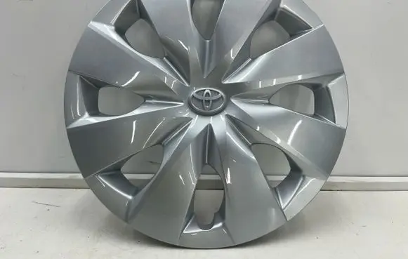 Toyota Yaris R14 wheel hub/cap/trim 426020D190