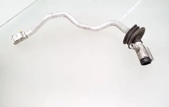 Air conditioning (A/C) pipe/hose