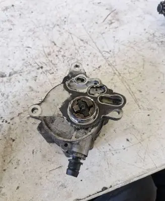 Vacuum pump