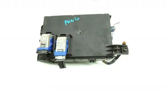 Fiat Grande Punto Fuse box set 00517954300