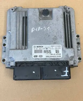 KIA Sportage Engine control unit/module 0281032639 391152FGG5 EDC17C57