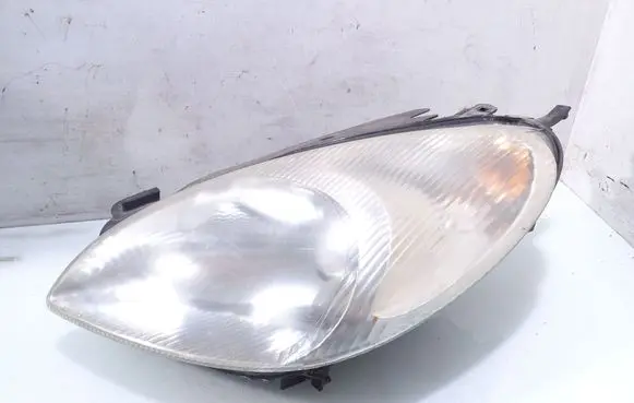 Citroen Xsara Picasso Headlight/headlamp 00664002 085521116