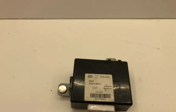 KIA Sorento Other devices 957003E100