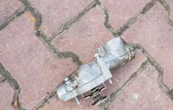 Opel Insignia A Thermostat/thermostat housing 12638186