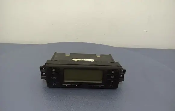 Seat Leon (1M) Climate control unit 1M0820043C