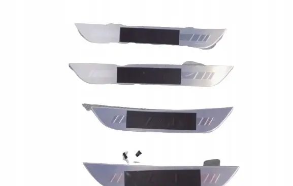 BMW 8 G16 sill trim set (inner) 8077340 8077339