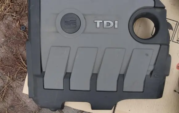 Seat Ibiza IV (6J,6P) Engine cover (trim) 03L103925AD
