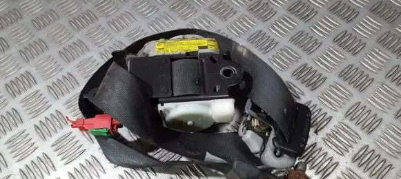 Mitsubishi Lancer Front seatbelt tkab2n646 tk-ab2-n646