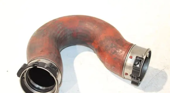 Intercooler hose/pipe