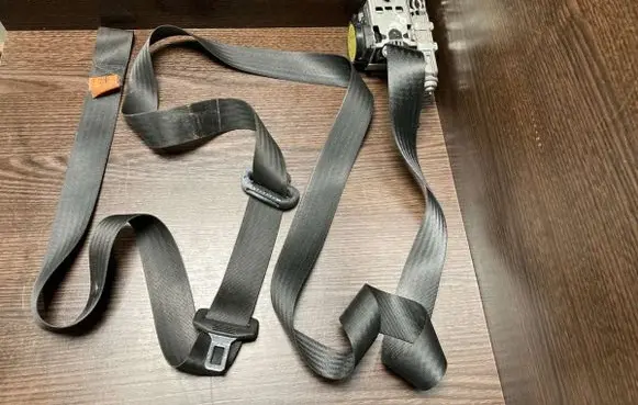 Front seatbelt